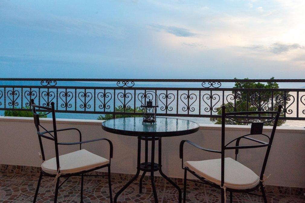 Apartmani Mirona - Тучепи Экстерьер фото